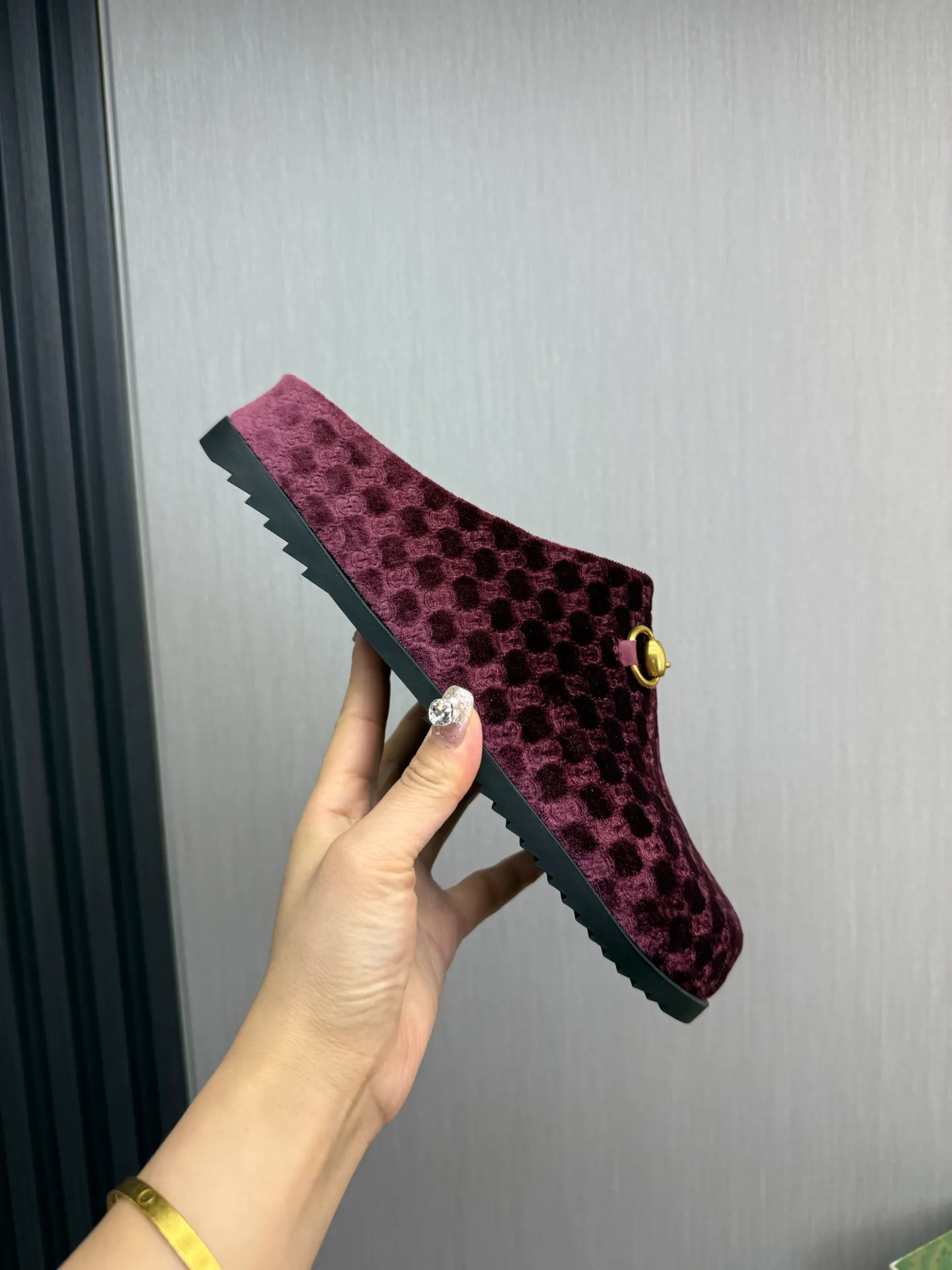 Men's men's shoes💰Pili 420💰Maoli 460💰 ＧＵＣＣＩGucci. Popular couple slippers hot sale🩷💚 🩴Official website one to one production 35-45 size 45 46 🉑️Customized!